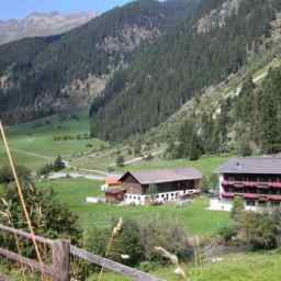 Фасад Bauernhof Seerhof Fotos