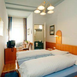 Room Cafe Pension 