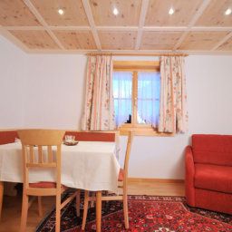 Junior-Suite Ferienwohnungen/Hotel-Pension Faneskla Fotos