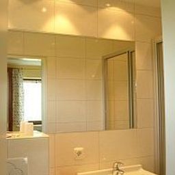 Badezimmer Pritzl Gasthof u. Gästehaus Fotos