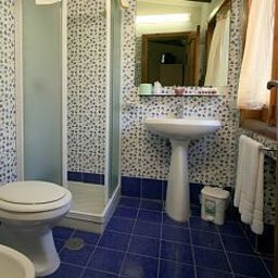 Camera da bagno Relais Il Frantoio Residence Fotos