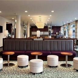 Exterior view Holiday Inn Express GUETERSLOH Fotos