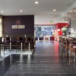 Bar Holiday Inn Express GUETERSLOH Fotos
