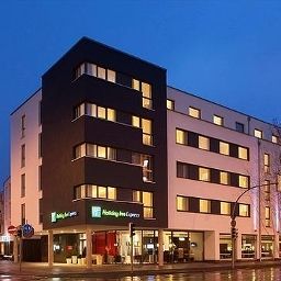 Exterior view Holiday Inn Express GUETERSLOH Fotos