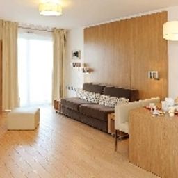  Residhome Carrières Apparthotel Seine St Germain Fotos
