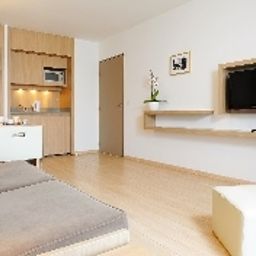  Residhome Carrières Apparthotel Seine St Germain Fotos