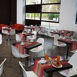 Sala de desayuno en el restaurante Adagio Access Nîmes (ex Citéa) Fotos