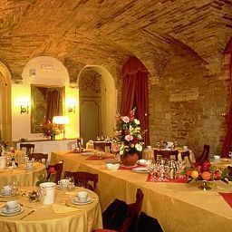 Sala śniadaniowa w restauracji Fonte Cesia Fotos