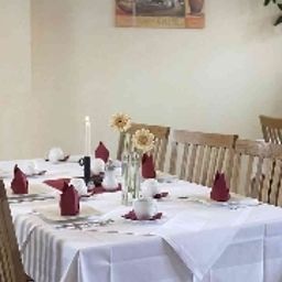 Sala colazione nel ristorante Aventis Wellness-und Saunaparadies Fotos