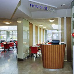 Sala colazione nel ristorante Novotel Salerno Est Arechi Fotos