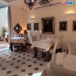 Salle du petit-déjeuner située dans le restaurant Gródek Fotos