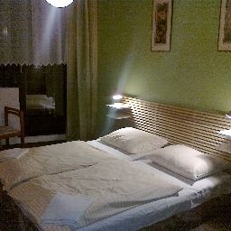 Zimmer Mona Fotos