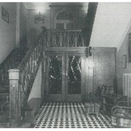 Hall Carlton Willa Fotos
