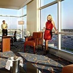 Suite Montreal Airport Marriott Hotel Fotos
