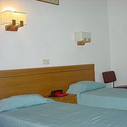 Zimmer Bari Fotos