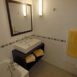 Salle de bains Park & Suites Confort Nantes-Carquefou Résidence de Tourisme Fotos
