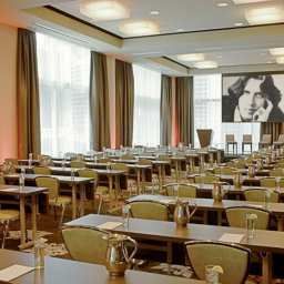 Sala de reuniones theWit Chicago  a DoubleTree by Hilton Hotel Fotos