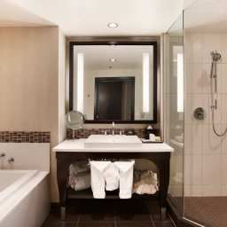 Habitación theWit Chicago  a DoubleTree by Hilton Hotel Fotos