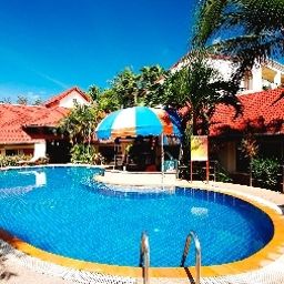 Piscina Horizon Patong Beach Resort and Spa Fotos