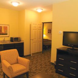 Camera La Quinta Inn & Suites Tulsa Airport / Expo Square Fotos