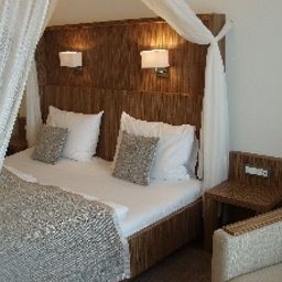 Camera con terrazza St. Martins Therme & Lodge Fotos