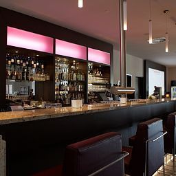Бар InterCityHotel Berlin-Brandenburg Airport Fotos
