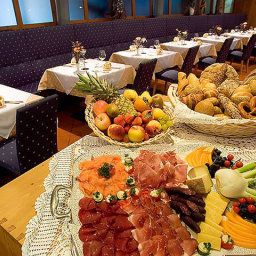 Sala colazione nel ristorante Alp Cron Moarhof Fotos