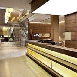 Ресепшен Melia Düsseldorf Fotos