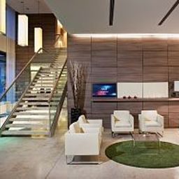 Холл Melia Düsseldorf Fotos