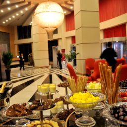 Холл Golden Tulip Nicosia Hotel and Casino Fotos