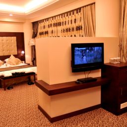 Номер Golden Tulip Nicosia Hotel and Casino Fotos