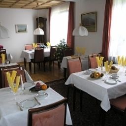 Sala śniadaniowa w restauracji Rosa Pension Fotos