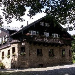 Außenansicht Sporthotel Fleckl Fotos