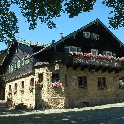 Außenansicht Sporthotel Fleckl Fotos