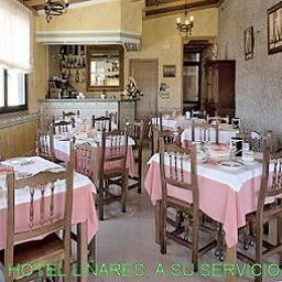 Salle du petit-déjeuner située dans le restaurant Liñares Fotos