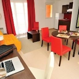  Park & Suites Village Bois d'Arcy Résidence de Tourisme Fotos