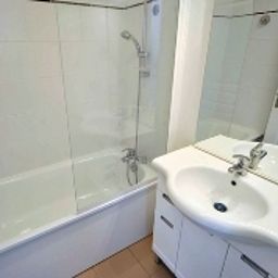 Bathroom Park & Suites Village Bois d'Arcy Résidence de Tourisme Fotos