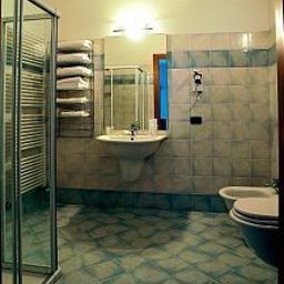 Camera da bagno International hotel Iseo Fotos
