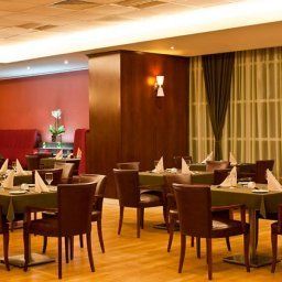 Ristorante Marriott Executive Apartments Atyrau Fotos