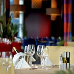 Ristorante Marriott Executive Apartments Atyrau Fotos