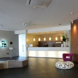 Hall The Hub Fotos