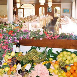 Breakfast room within restaurant Malcesine Fotos