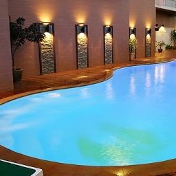 Piscina FX Hotel Royal Peninsula Chiang Mai Fotos