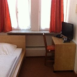  Zum Bügeleisen Fotos