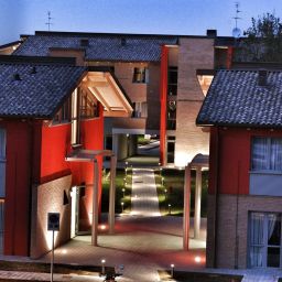 Vista esterna Maranello Village Fotos