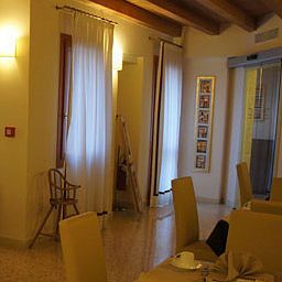 Sala de desayuno Villa Costanza Superior Rooms Fotos