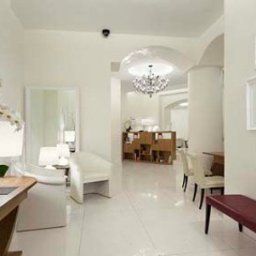 Холл Una Maison Milano Fotos