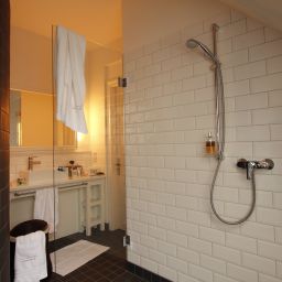 Salle de bains von Deska Townhouses White House Fotos