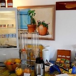 Buffet Des Cayrons Logis Fotos