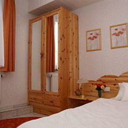 Habitación Zielinski Garni Fotos